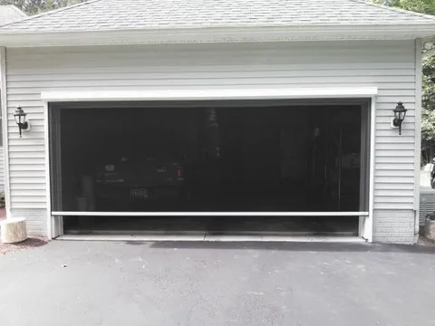 Roll Garage Screens